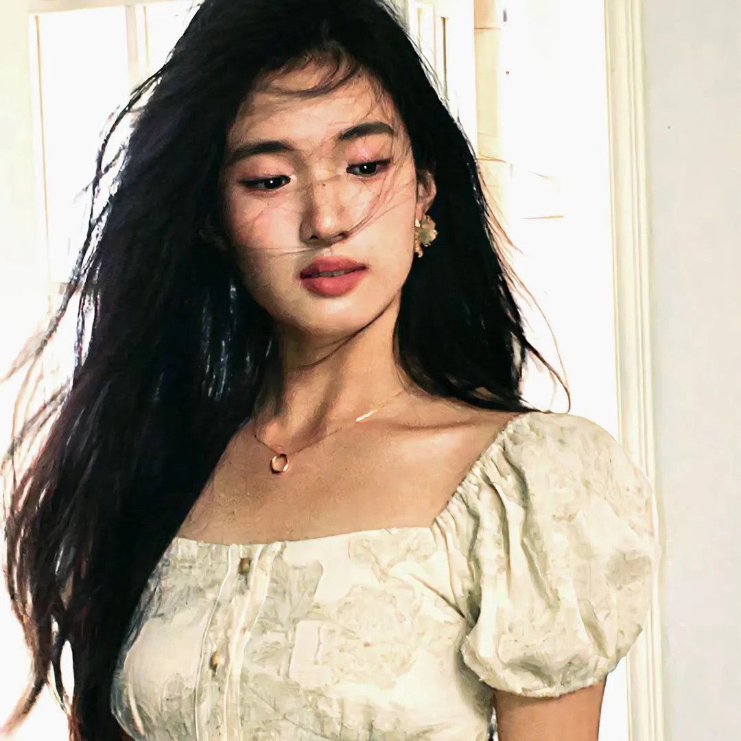 纯真小镇的夫人